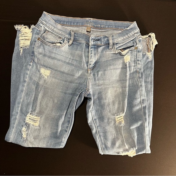 SOHO Distressed Skinny Jeans - Picture 4 of 5